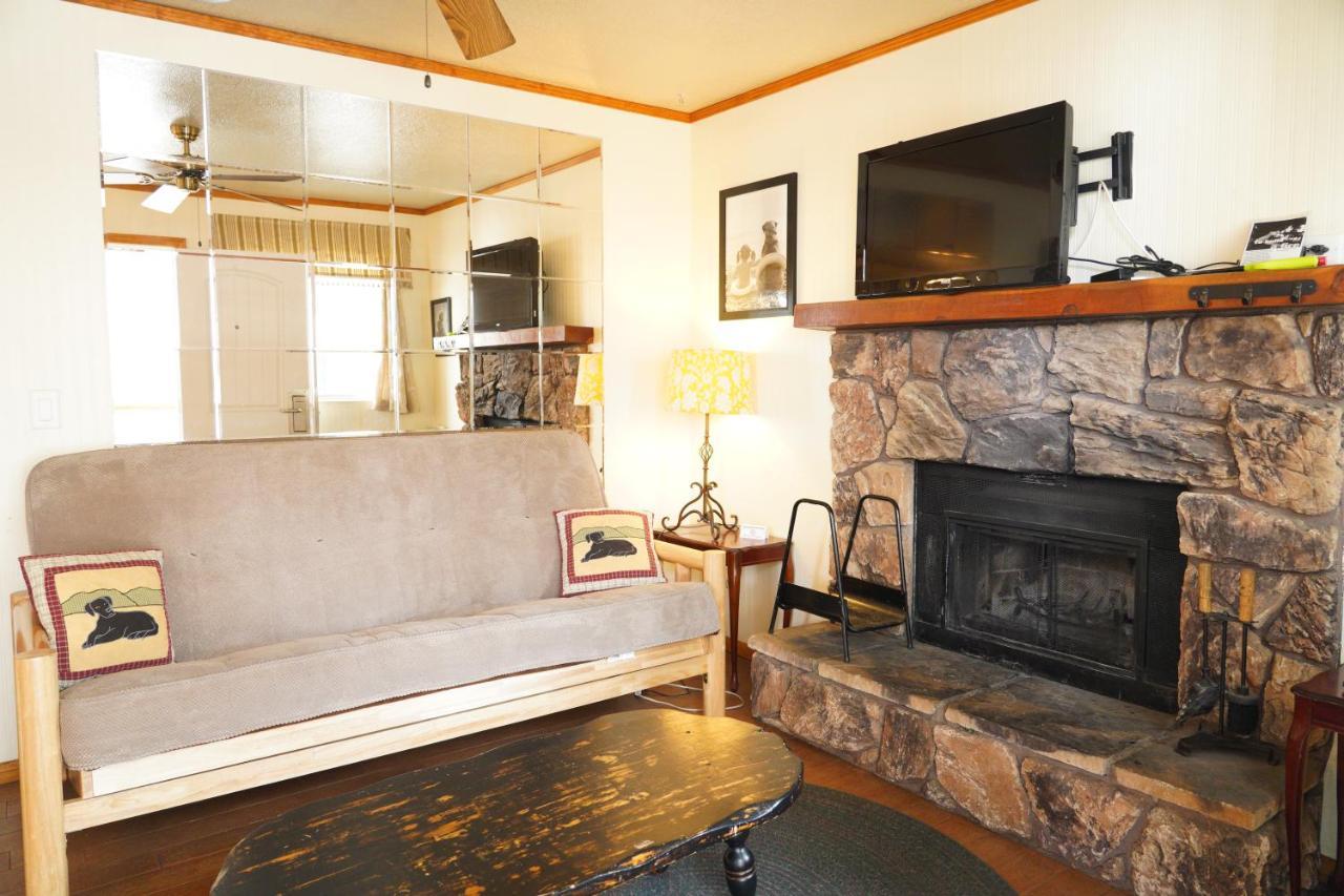 Hillcrest Suites & Cabins Big Bear Lake Exterior photo