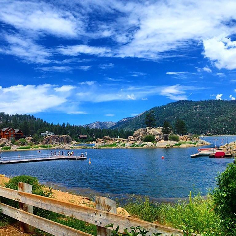 Hillcrest Suites & Cabins Big Bear Lake Exterior photo